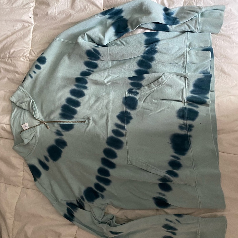 tie fye crewneck